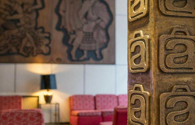 America Hotel 2*